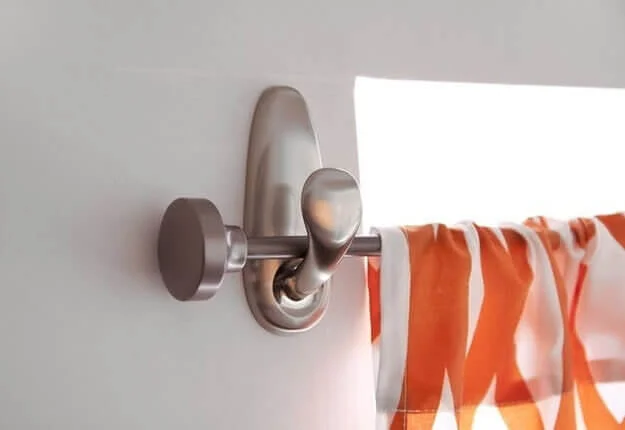 Curtains Should be Hung Using Command Hooks For Home Design